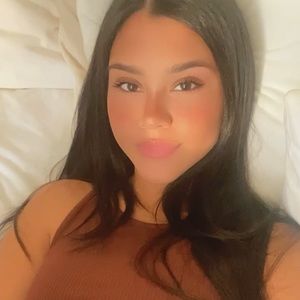 Meet your Posher, Melanie